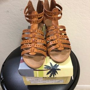 Big girl sandals size 5.